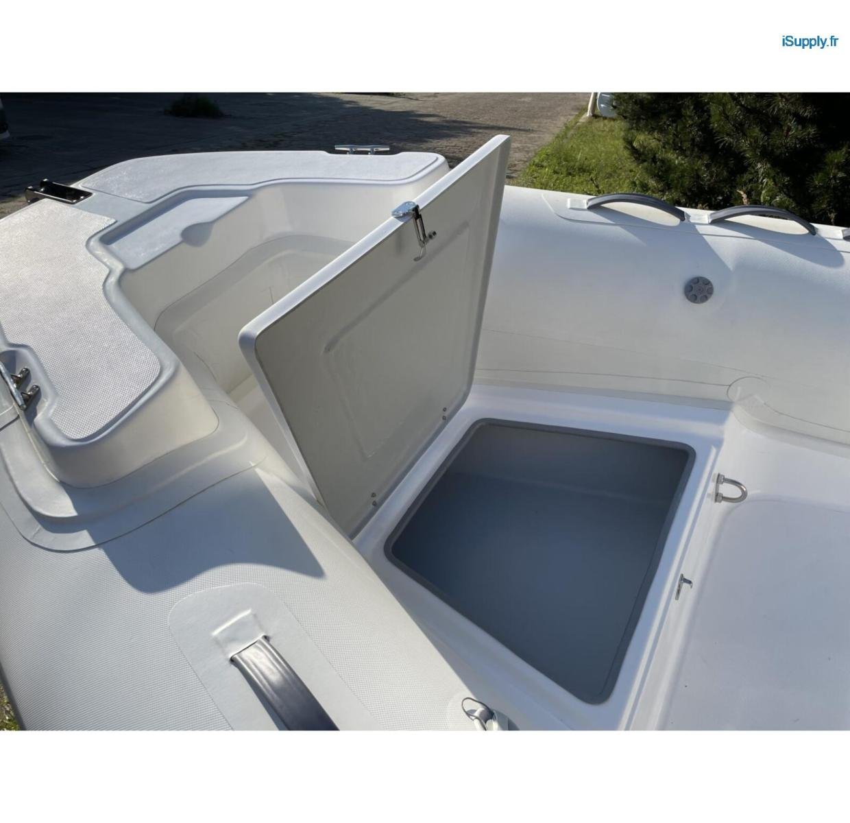 U-520 Uone with Yamaha 80HP (NEW POWER BOAT) available August 2024